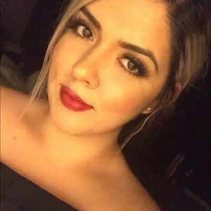 Meet your Posher, Nataly